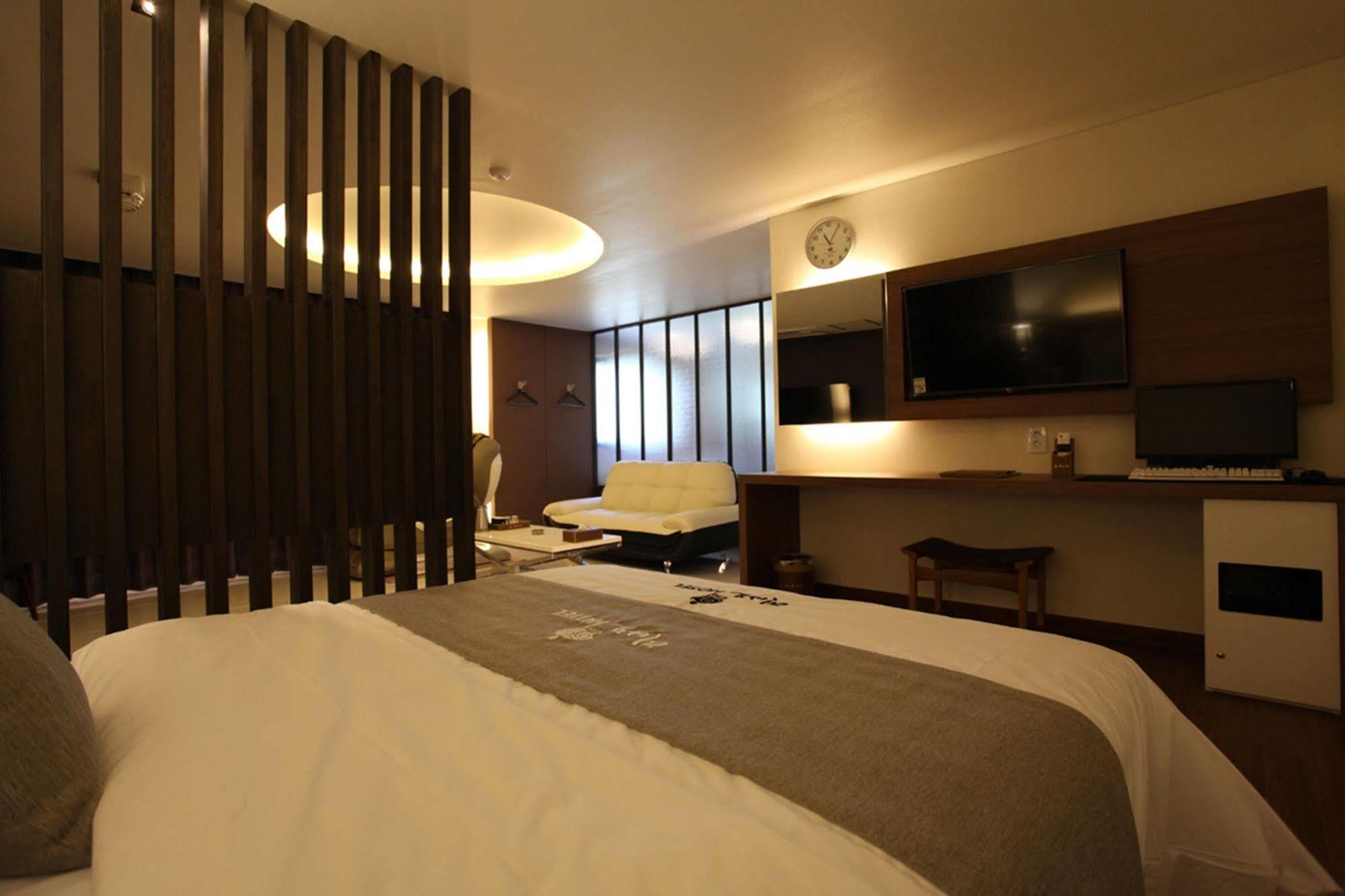 Drive In Hotel Tiamo Pocheon Exterior foto