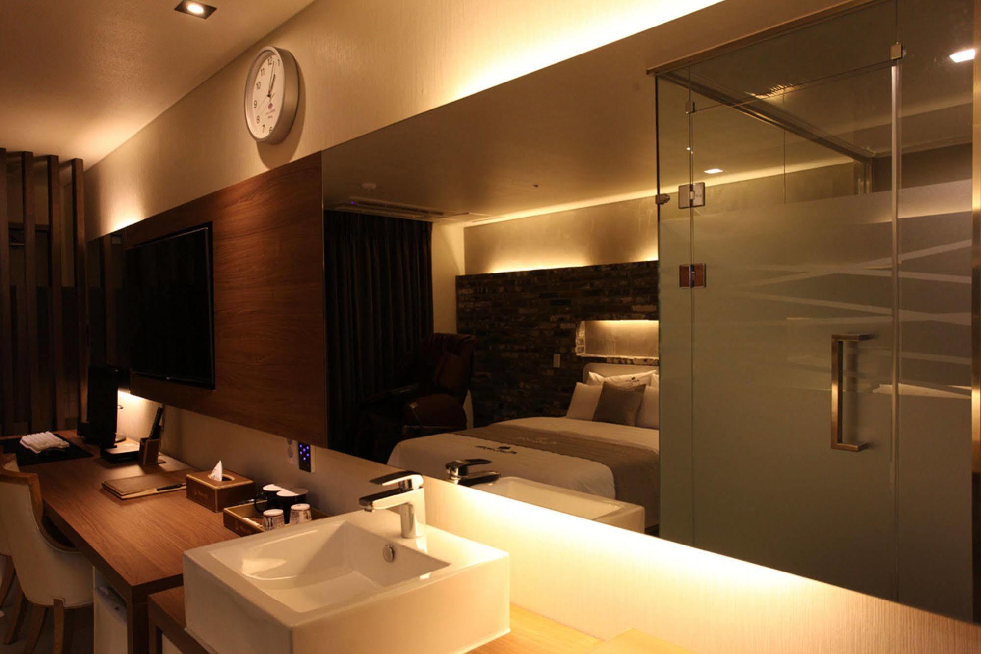 Drive In Hotel Tiamo Pocheon Exterior foto